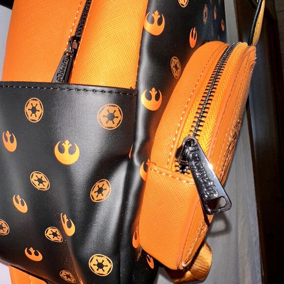 Loungefly Star Wars Darth Vader Glow-in-the-Dark Jack-o-Lantern Mini Backpack - Picture 4 of 12